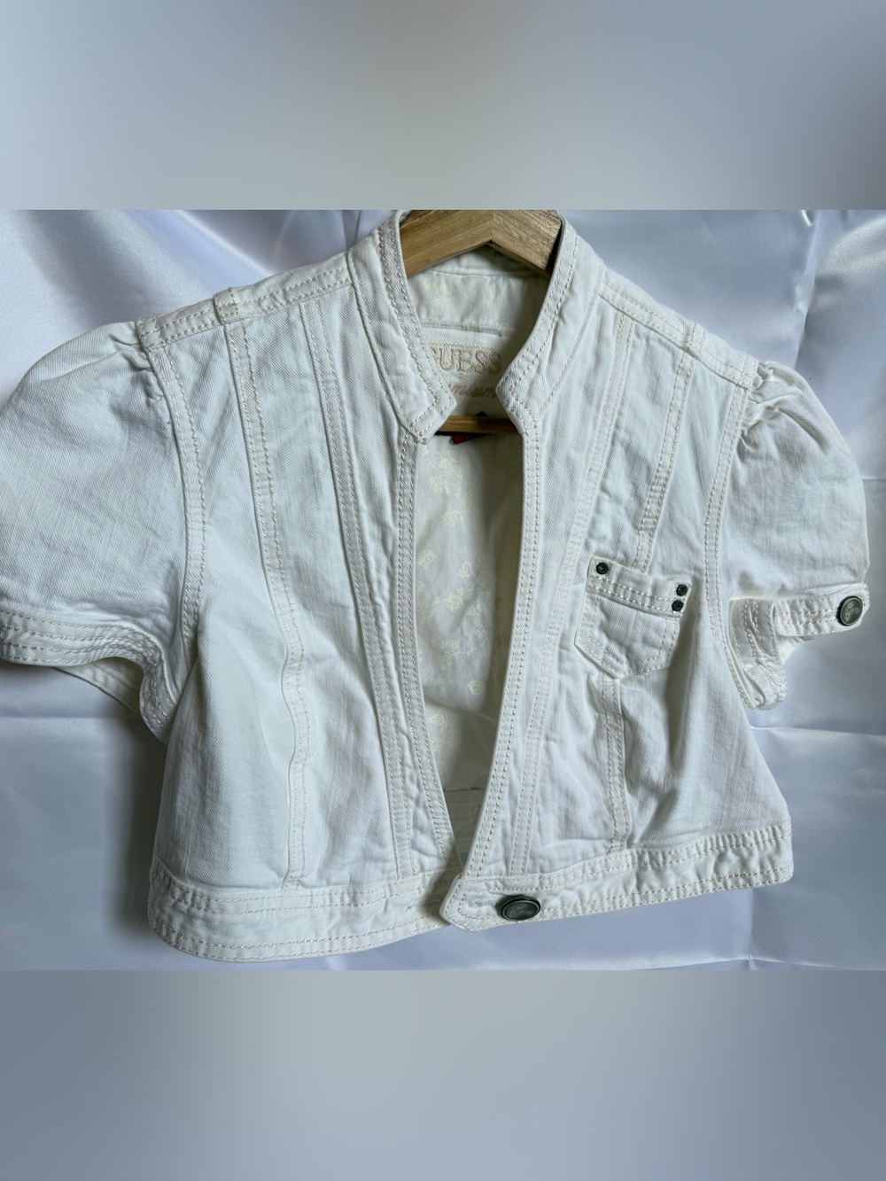 Guess White Cropped Short Sleeve Open Jacket